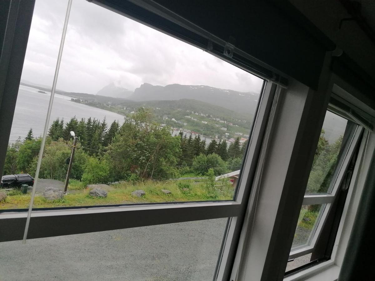 Magic Mountain Lodge - Lyngen Lyngseidet Exterior foto
